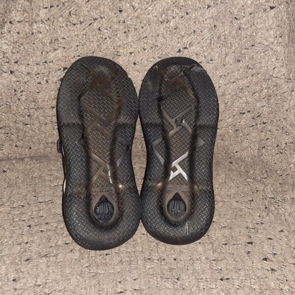 KURT GEIGER LONDON-Knit Jewel-Black-1.5" Platform-Colored Jewels-Sz 6-Excellent - Picture 8 of 8